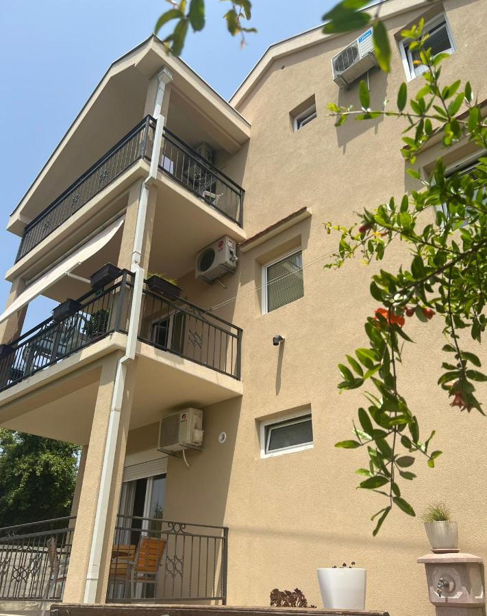 Apartmani Bekonja Tivat Exterior foto